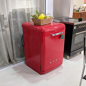 SMEG-посудомоечная машина rosso